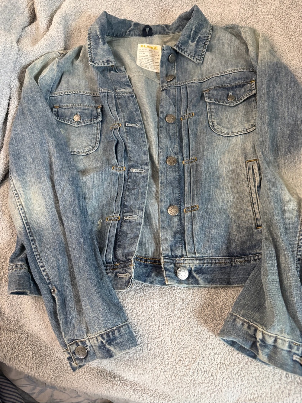 J.crew xl women’s Light Wash Denim Jacket - Classic Jean Jacket